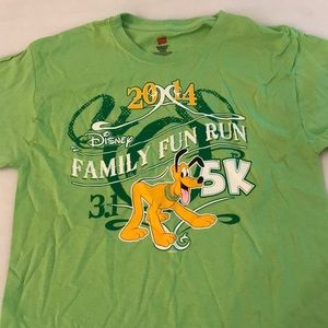 2014 Disney Family Fun Run 5k shirt